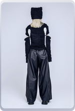 画像をギャラリービューアに読み込む, トランスフォーム ロングパイルトップス / ブラック×ホワイト