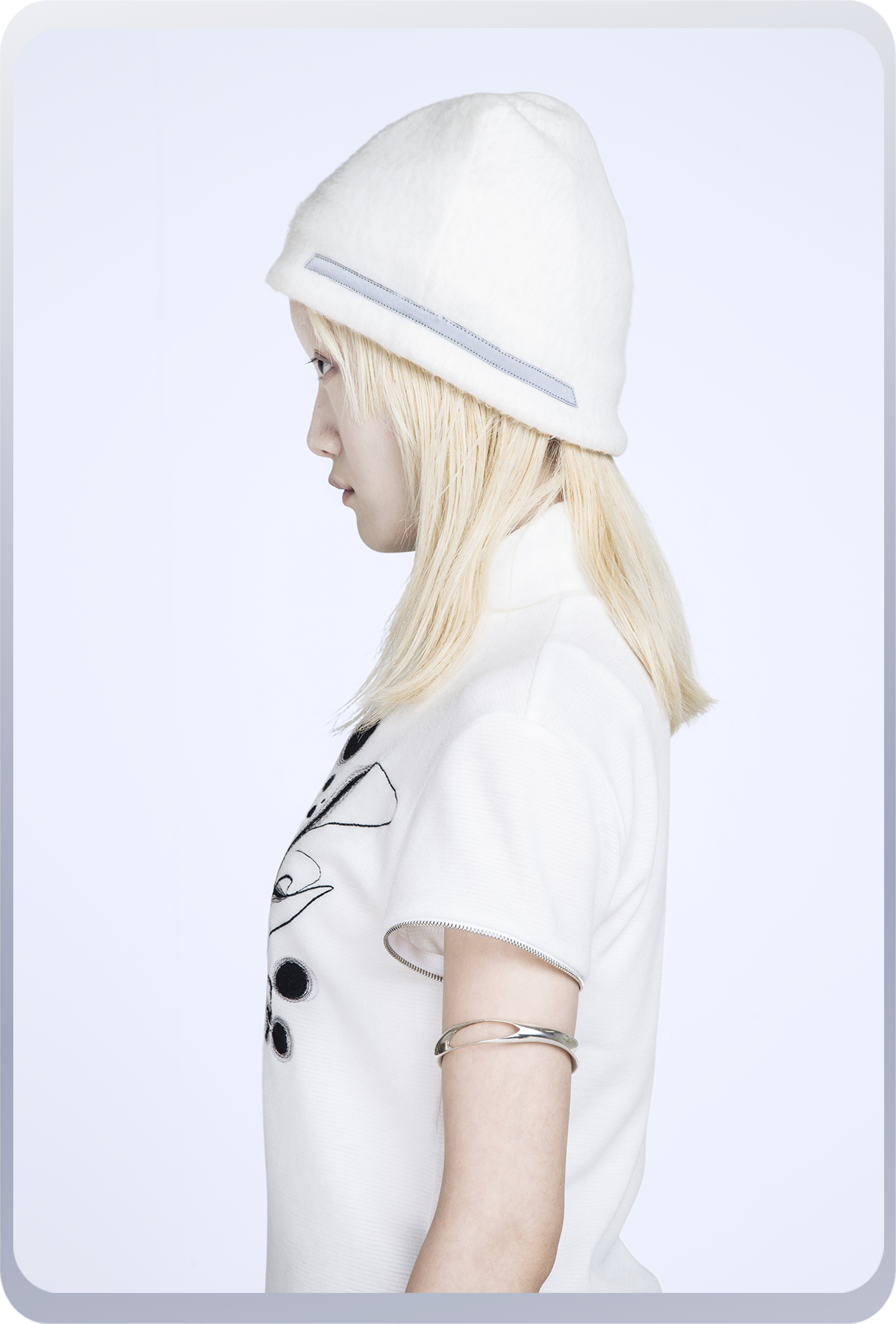 大人気新作 FURRY REFLECT クロマ chloma CAP ホワイト white ニット